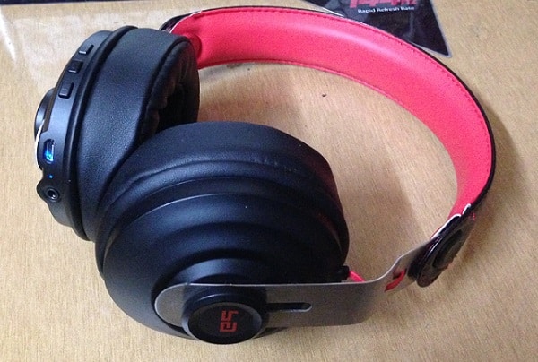 boult boost headphones