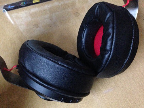 How Good Are Boult Boost HD Wireless Over Ear Headphones Earpads