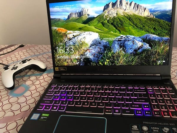 Acer-Predator-Helios-300-Front-Look