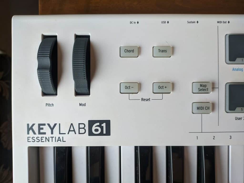 Arturia Keylab Essential 61 Keys MIDI Keyboard Review 2