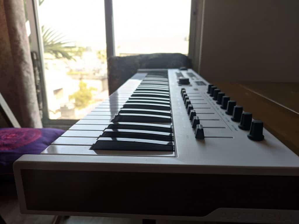 Arturia Keylab Essential 61 Keys MIDI Keyboard Review 6