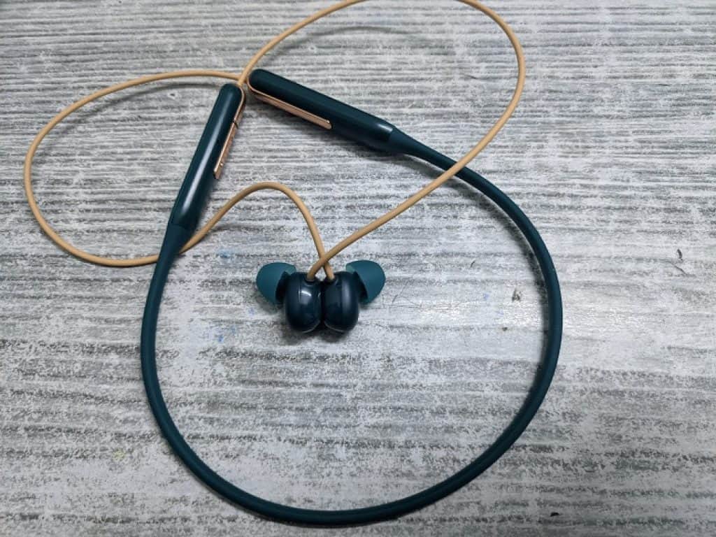 Oppo Enco M31 Neckband Review 4