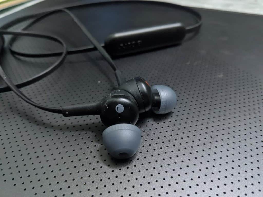 Sony WI-XB400 Extra Bass Review