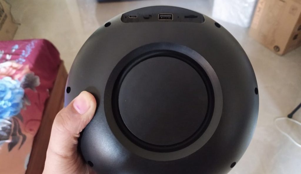 Boult Audio BassBox Blast Bluetooth Speaker Review 1