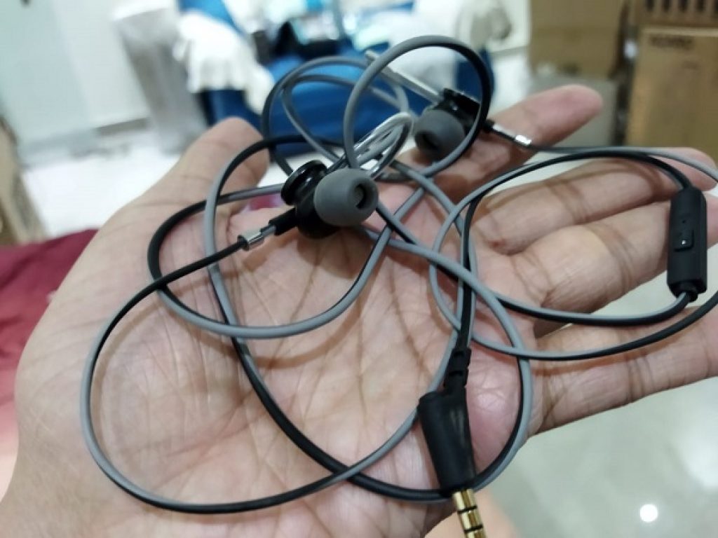 Boult Audio BassBuds Loop in-Ear Wired Earphones Review