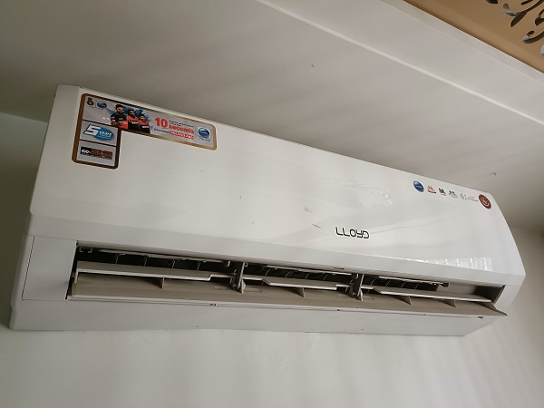 Lloyd AC Review